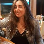 Profesora especializada en ciencias naturales para cursos de ed. Básica y media